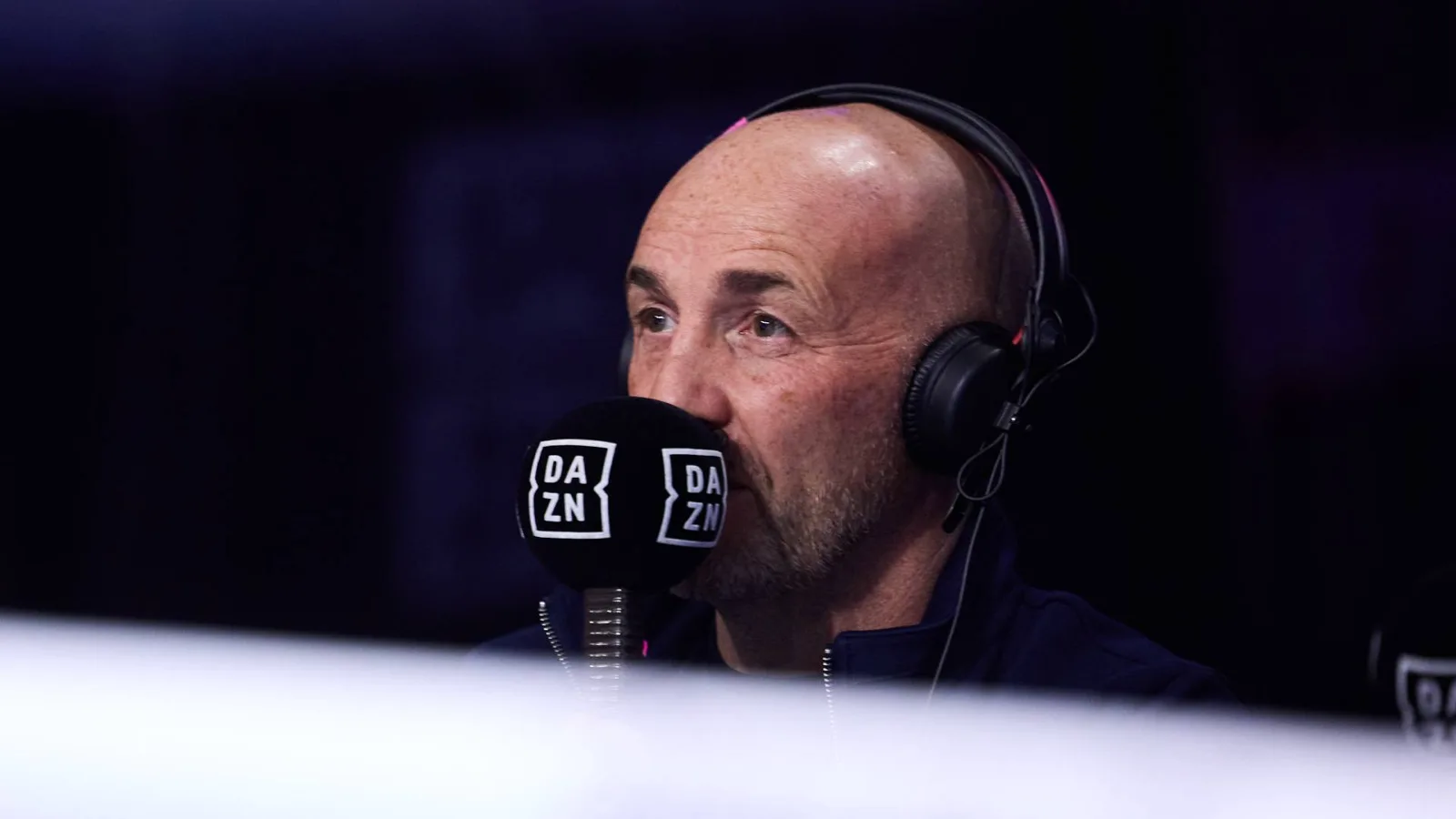 Barry Jones commentating on DAZN boxing coverage